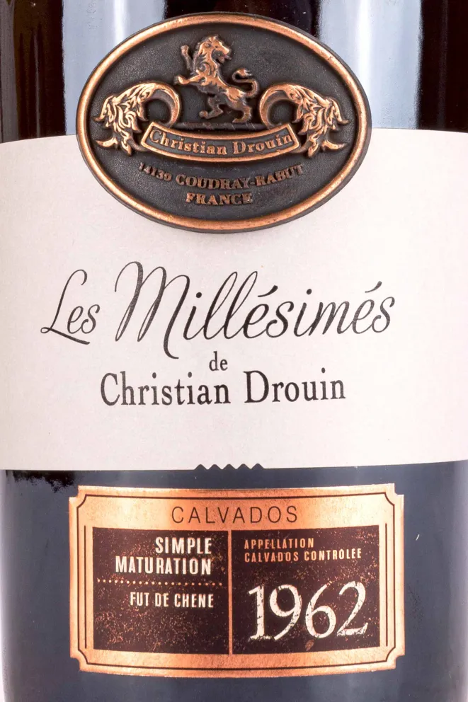 Этикетка Christian Drouin Calvados Pays d Auge 1962 wooden box 1962 0.7 л