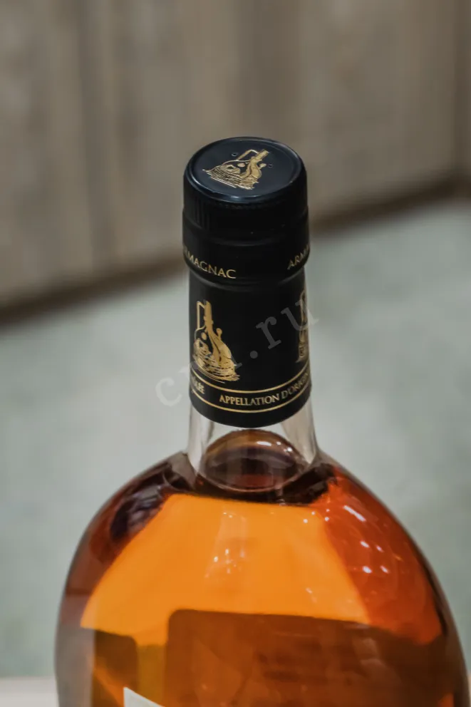 В магазине Крю Профи Lafontan Millesime 2000 0.7 л