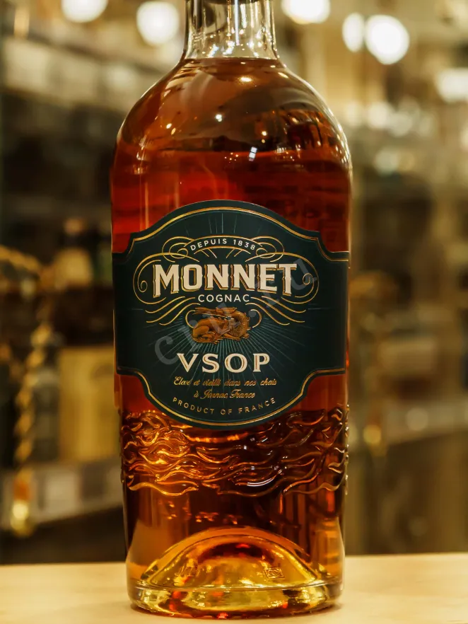 В магазине Крю Профи Monnet VSOP 0.7 л
