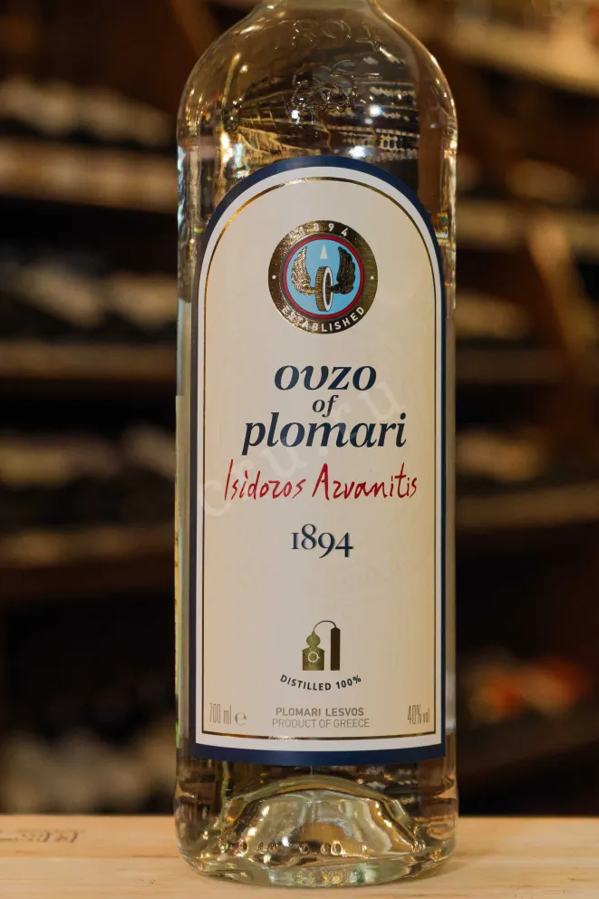 В магазине Крю Профи Plomari Isidoros Azvanitis in gift box 0.7 л