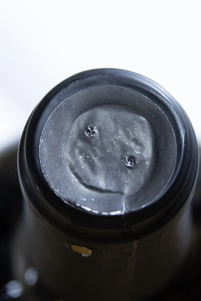 Пробка Sevsar Areni Voyots Dzor Red Dry 2018 0.75 л