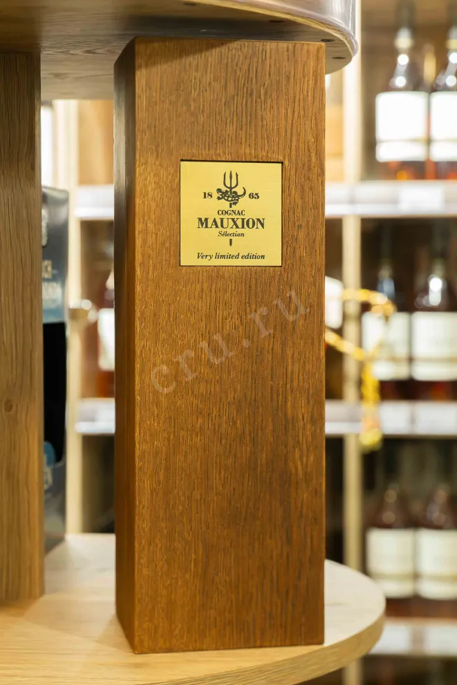 В магазине Крю Профи Mauxion Selection Grande Champagne 1999 0.7 л
