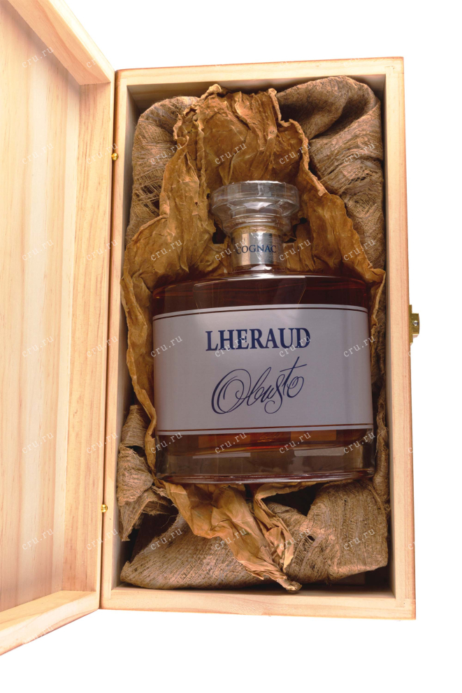 В деревянной коробке Lheraud Obusto XO wooden box 1998 0.7 л