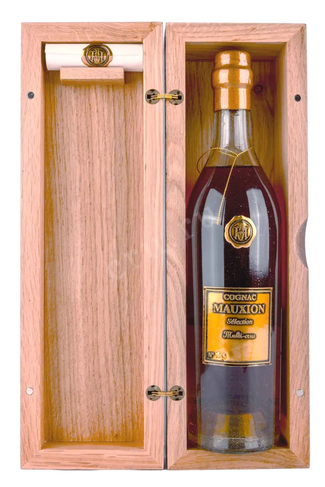 В деревянной коробке Mauxion Selection Multi Crus in wooden box 2000 0.7 л