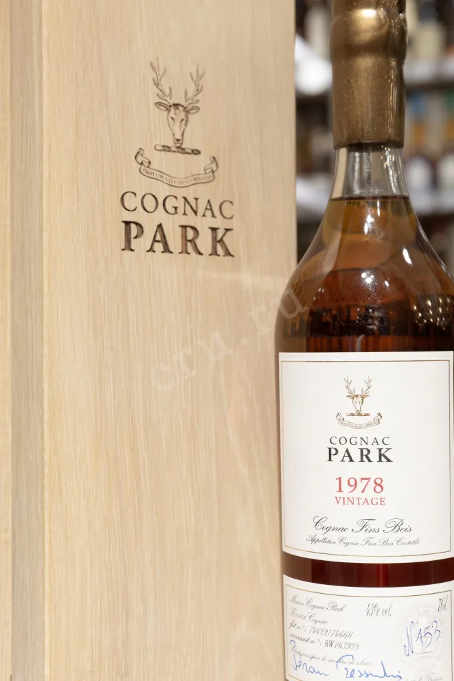 В магазине Крю Профи Park 1978 0.7 л