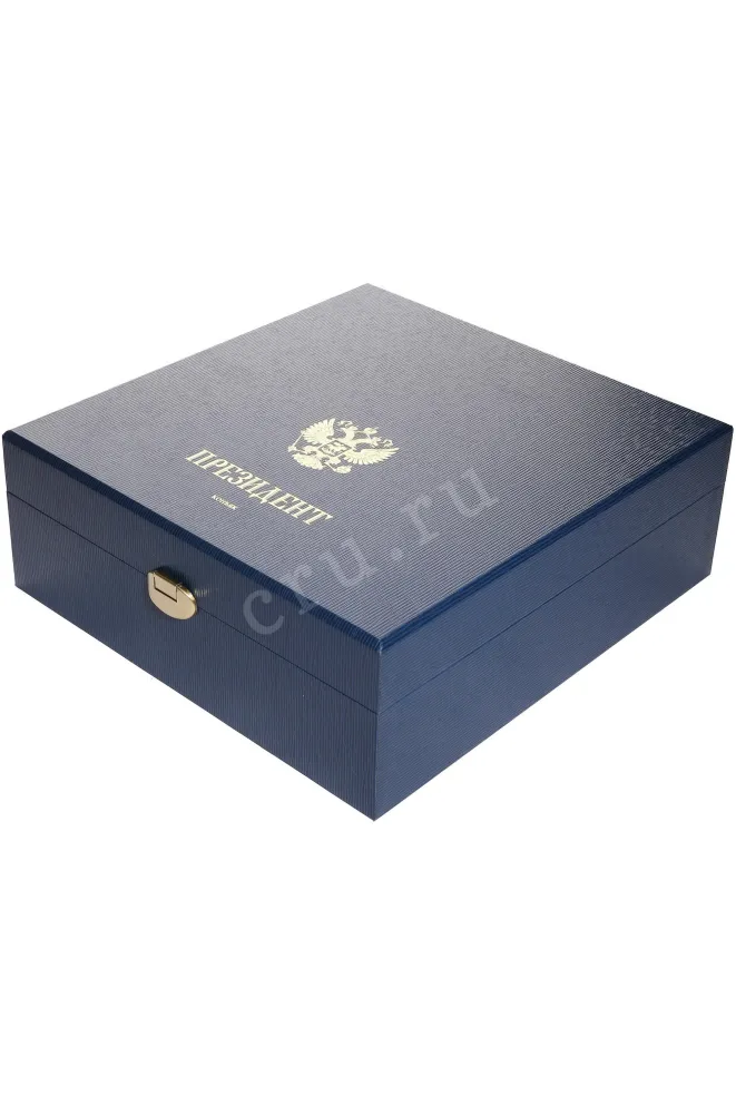 Подарочная коробка President OS in giftset with stopper 1970 0.75 л