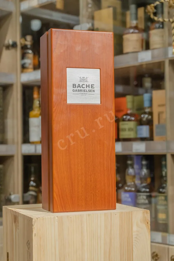 В магазине Крю Профи Bache-Gabrielsen Hors d’Age 0.7 л