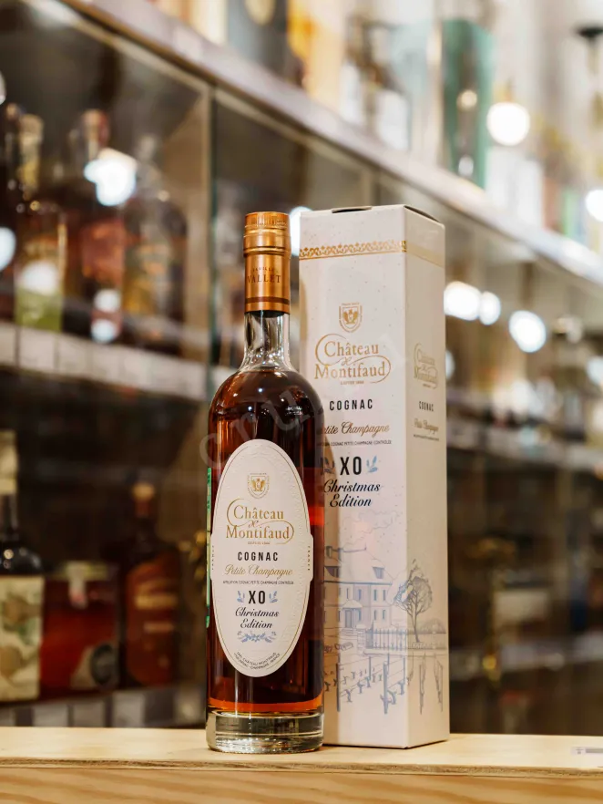 В магазине Крю Профи Petite Champagne Chateau de Montifaud Christmas Edition in tube  0.5 л