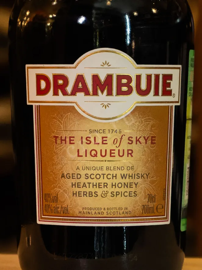 В магазине Крю Профи Drambuie 0.7 л