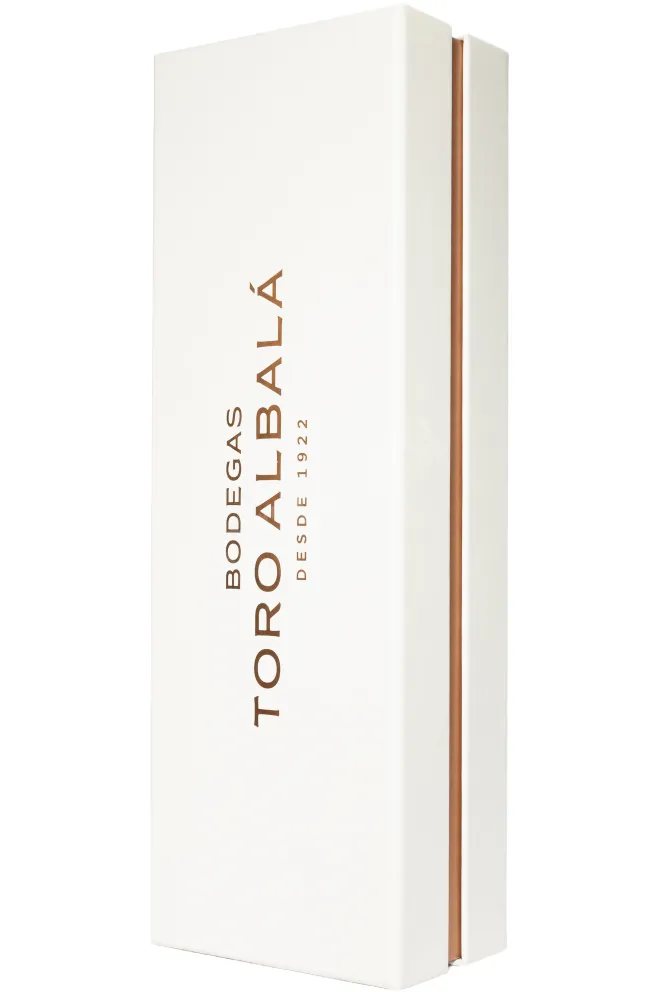 Подарочная коробка Toro Albala Don PX Vieja Cosecha 1973 0.75 л