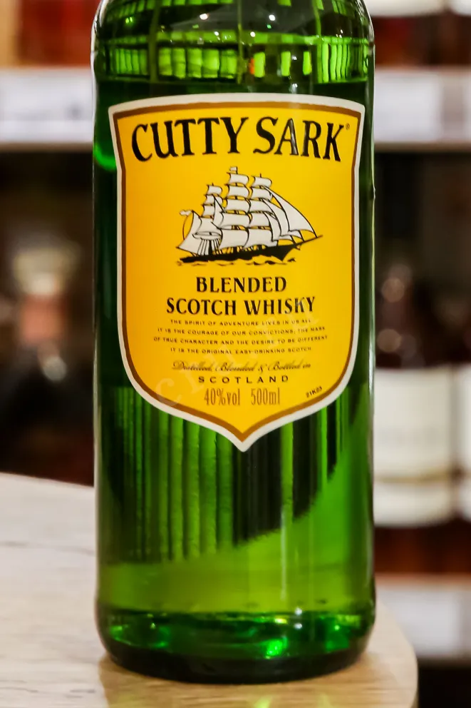 В магазине Крю Профи Cutty Sark 0.5 л