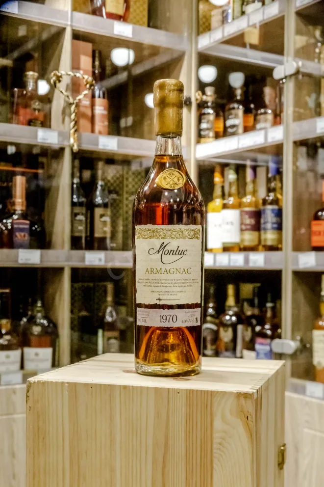 В магазине Крю Профи Monluc 1970 0.7 л