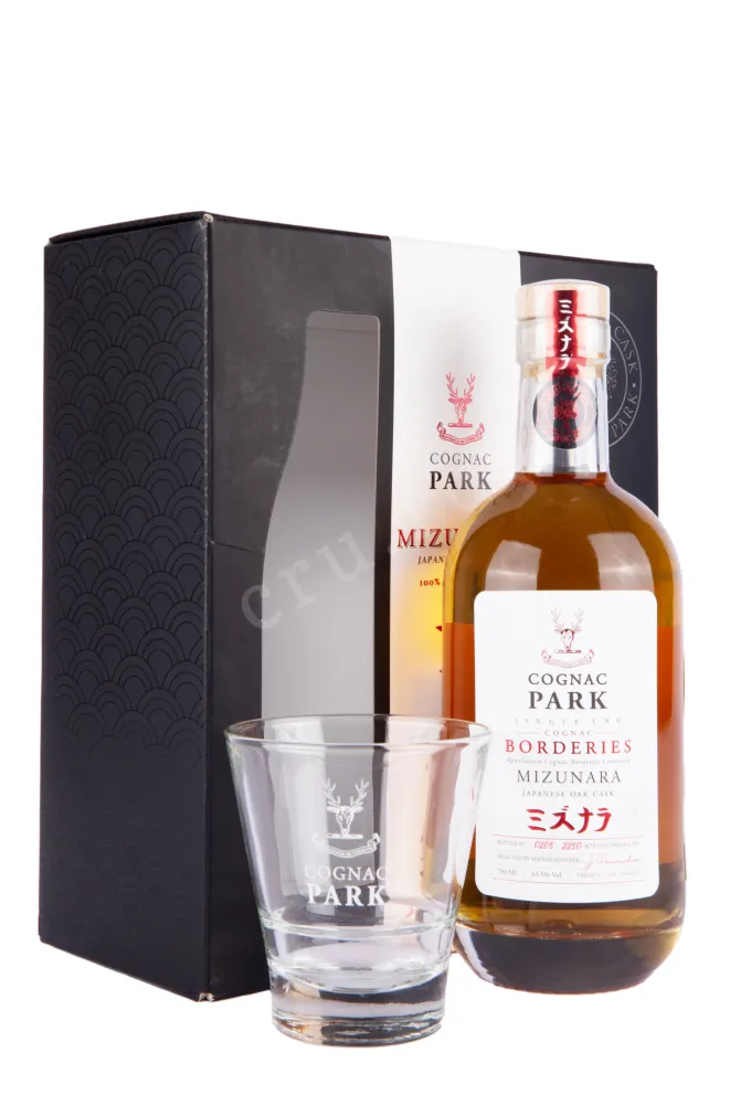 Коньяк Park Borderies Mizunara gift box + glass  0.7 л