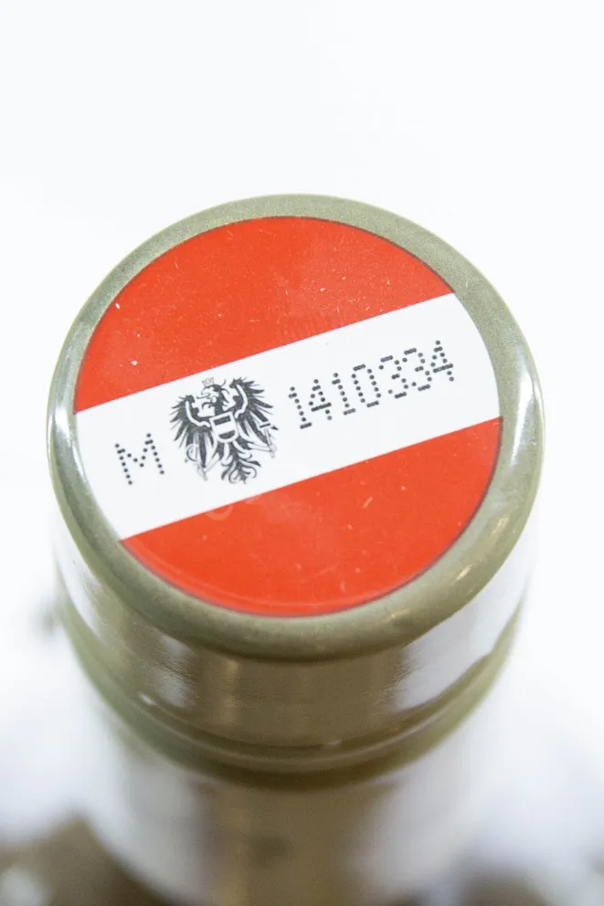 Пробка Weingut R&A Pfaffl 2023 0.75 л