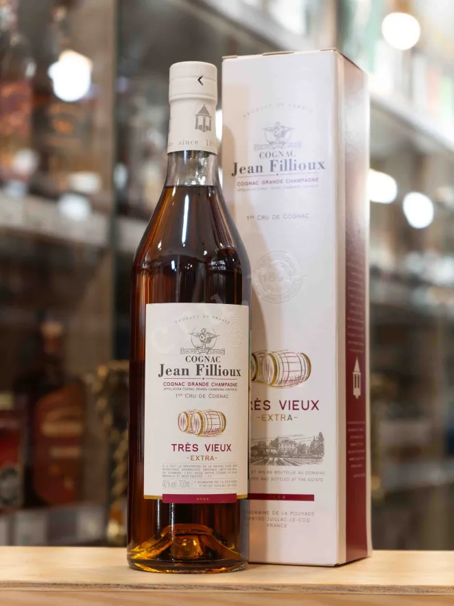 В магазине Крю Профи Jean Fillioux Tres Vieux XO 0.7 л