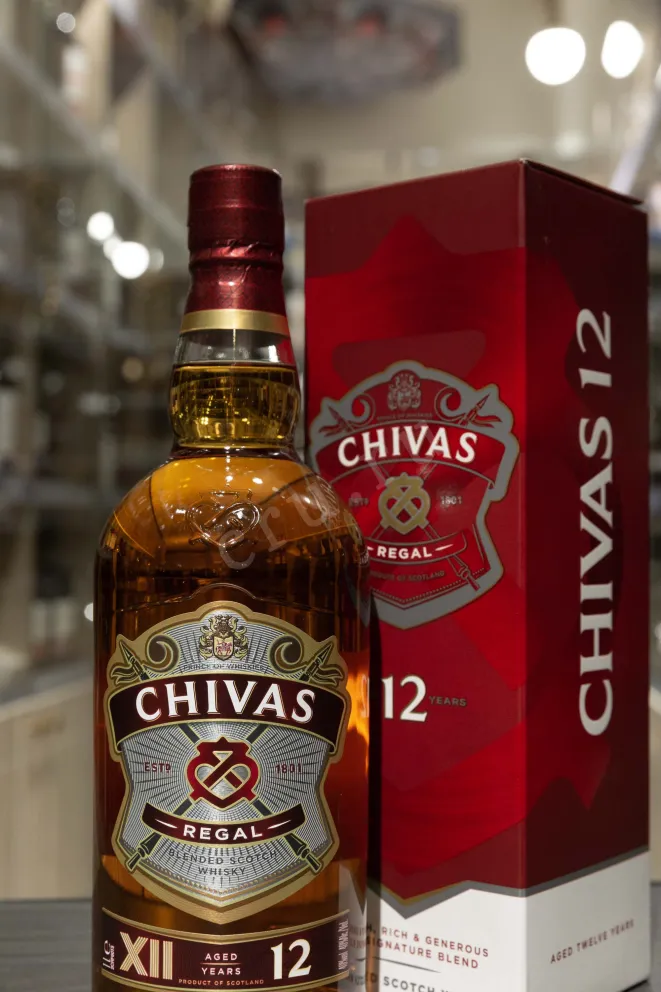 В магазине Крю Профи Chivas Regal 12 years 1 л