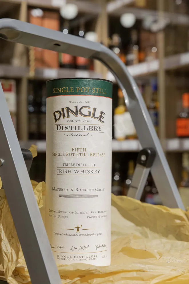 В магазине Крю Профи Dingle Single Pot Still Batch 5 6 years in tube 0.7 л