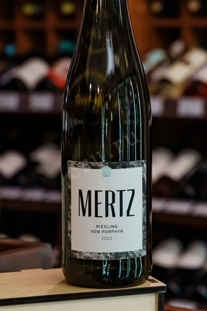 В магазине Крю Профи Mertz Eckelsheim Riesling vom Porphyr 2022 0.75 л