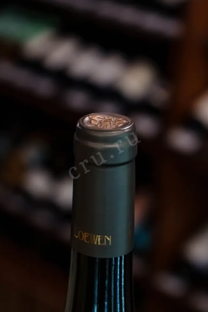 Пробка Carl Loewen Riesling Alte Reben 2023 0.75 л