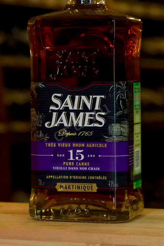 В магазине Крю Профи Saint James Agricole Tres Vieux 15 yeras in gift box 0.7 л