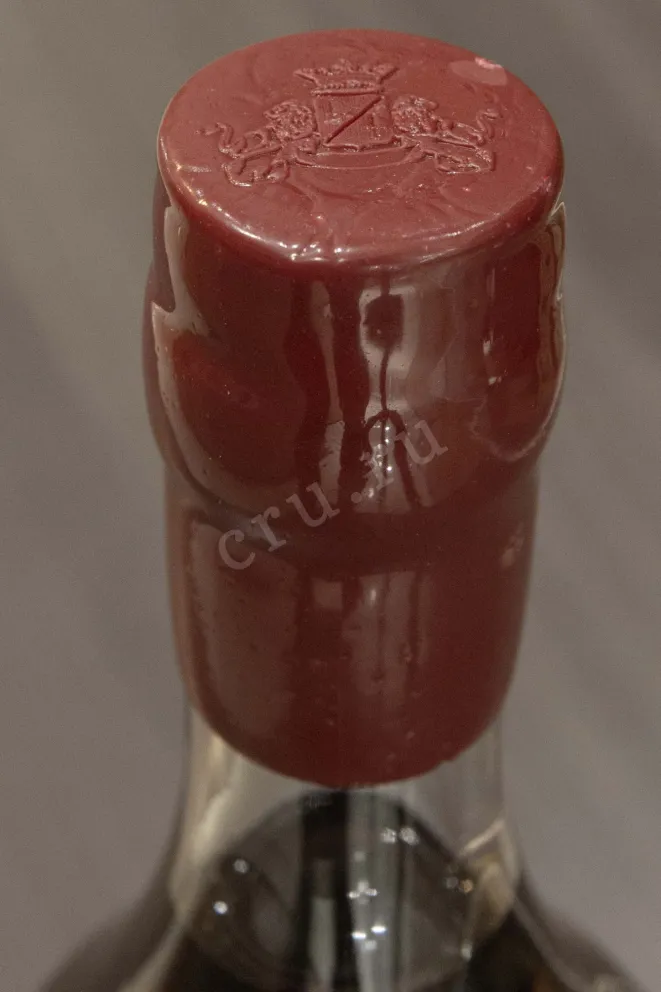 Пробка Maxime Trijol in wooden box 1974 0.7 л