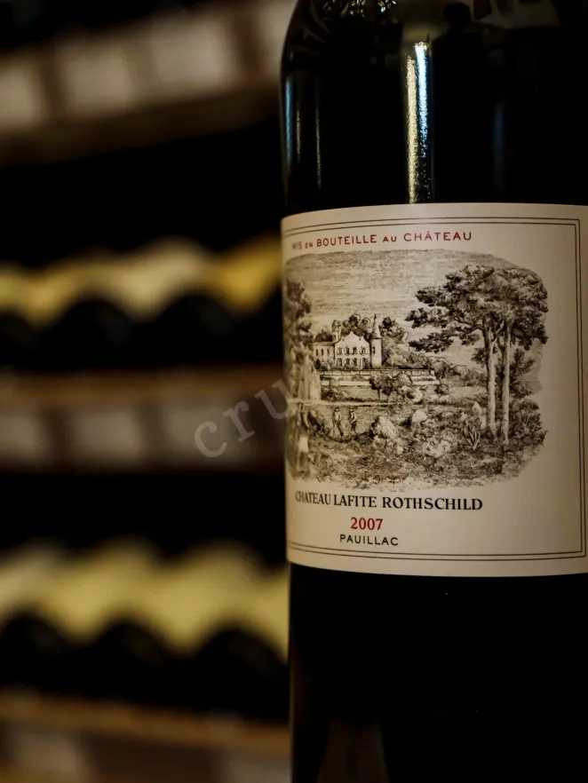 В магазине Крю Профи Chateau Lafite Rothschild Puaillac in wooden box 2007 0.75 л