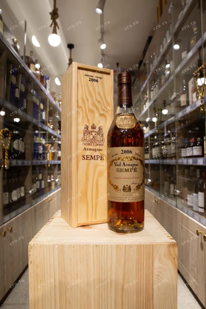 В магазине Крю Профи Sempe 2006 0.7 л