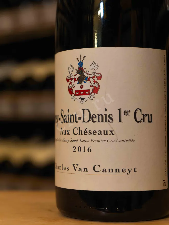В магазине Крю Профи Charles Van Canneyt Morey-Saint-Denis 1er Cru Aux Cheseaux 2016 0.75 л