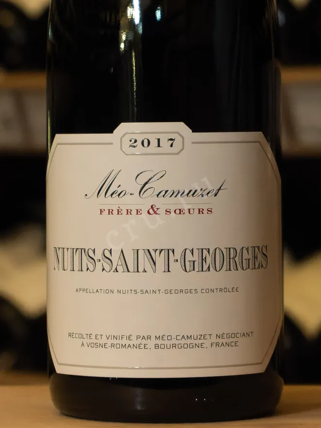 В магазине Крю Профи Domaine Meo-Camuzet Frere & Soeurs Nuits-Saint-Georges AOC 2017 0.75 л