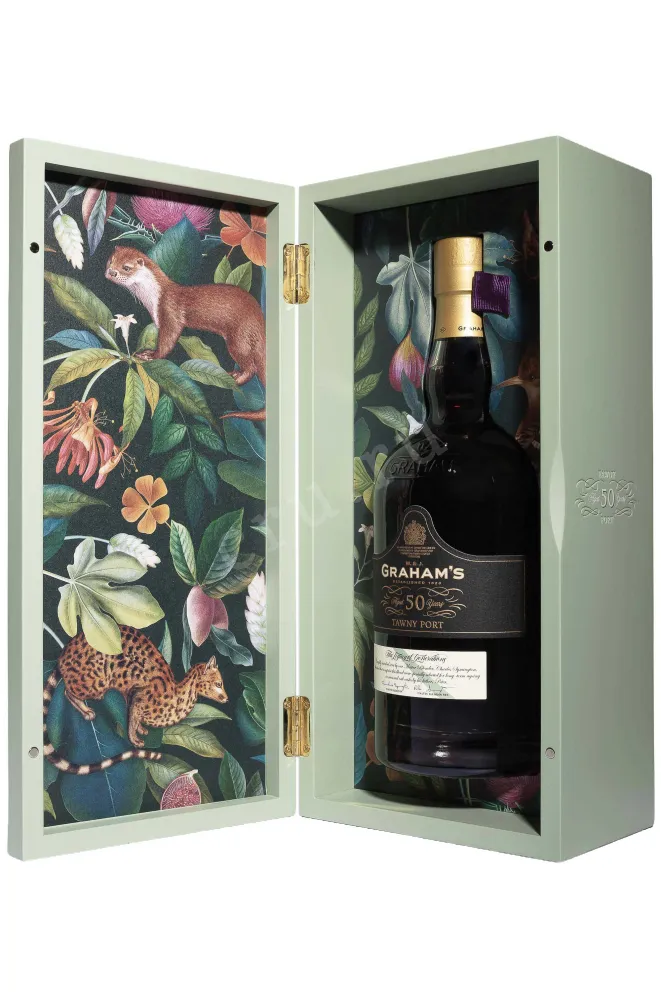 В деревянной коробке Grahams Aged Tawny 50 Years Old in wooden box 1983 0.75 л