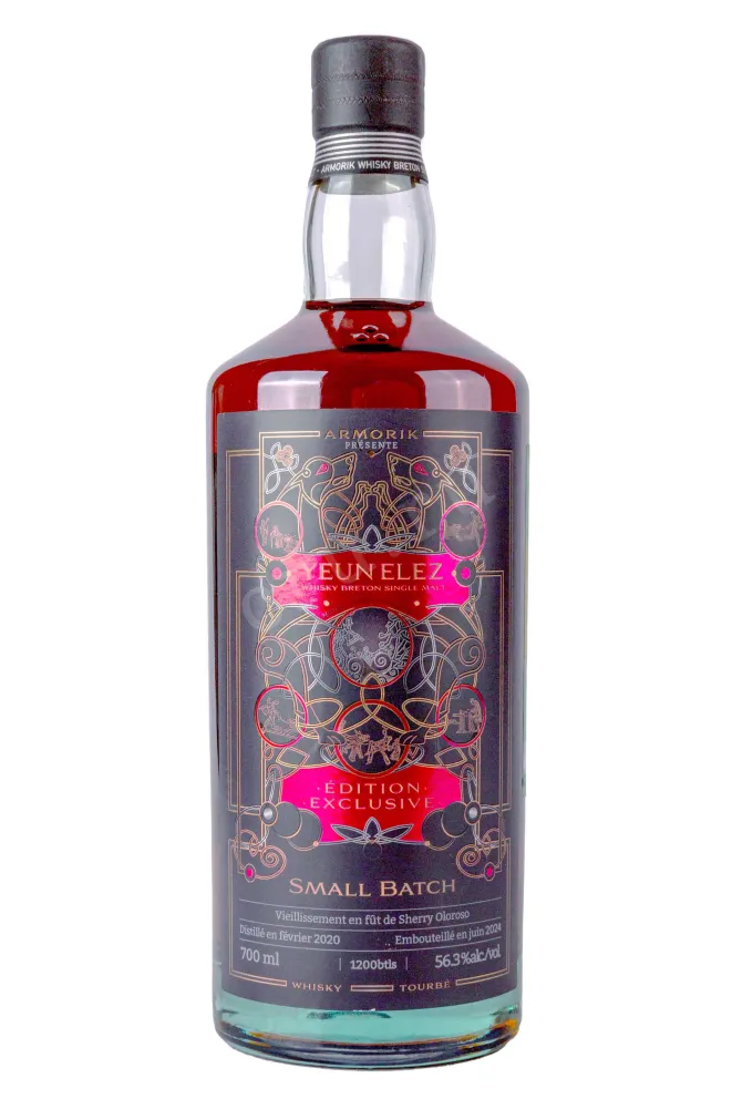 Бутылка Yeun Elez Edition Exclusive in gift box 0.7 л