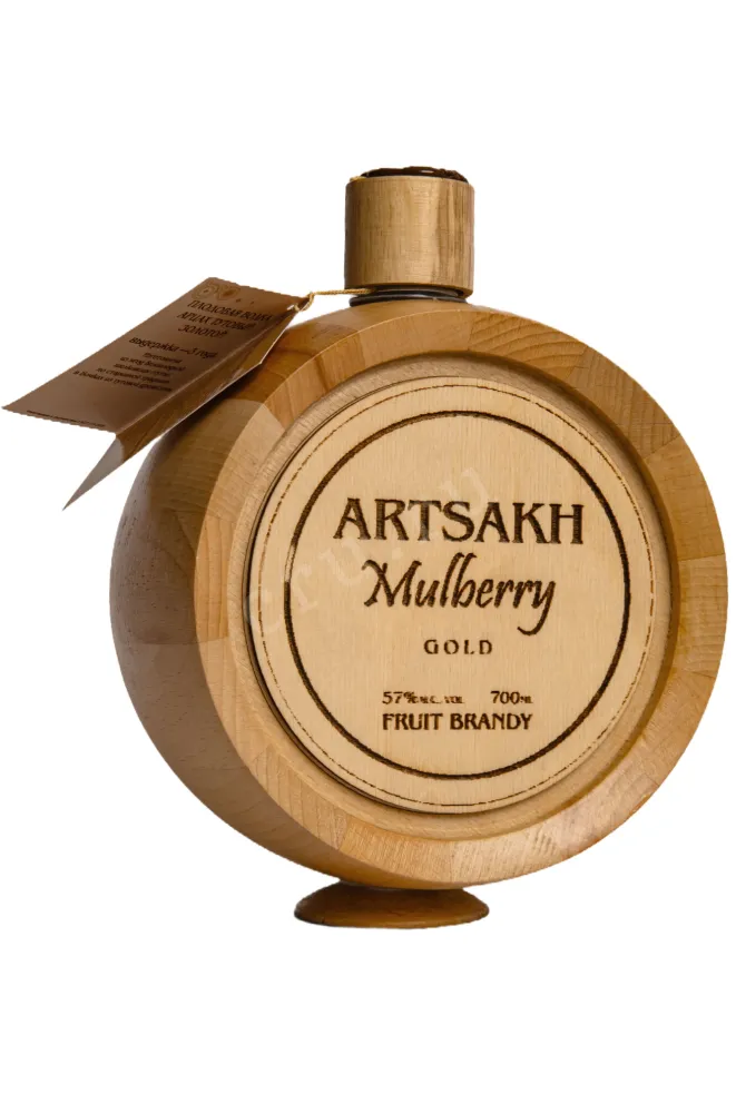 Водка Арцах Тутовая Золотая в деревяной бочке  0.7 л