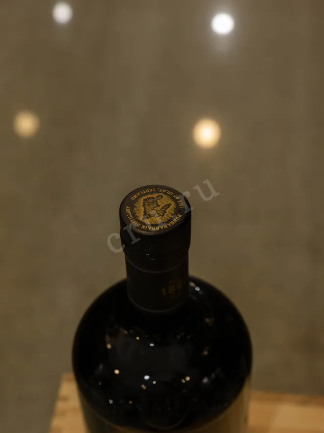 Пробка Bunnahabhain 12 years in a tube 0.7 л
