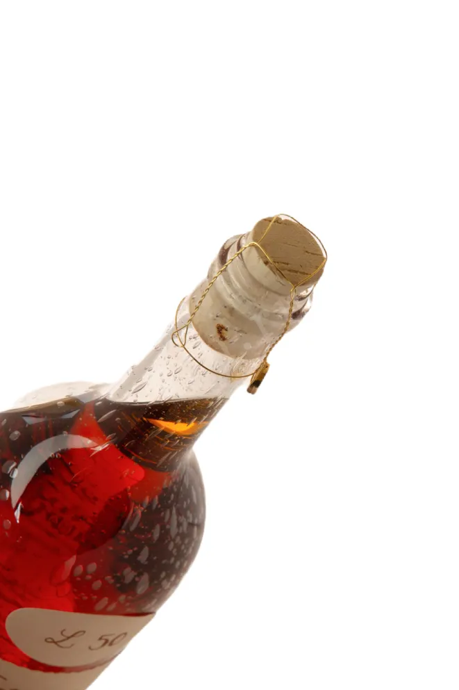 Пробка Chateau de Montifaud 50 years Heritage Louis Vallet with gift box 0.7 л