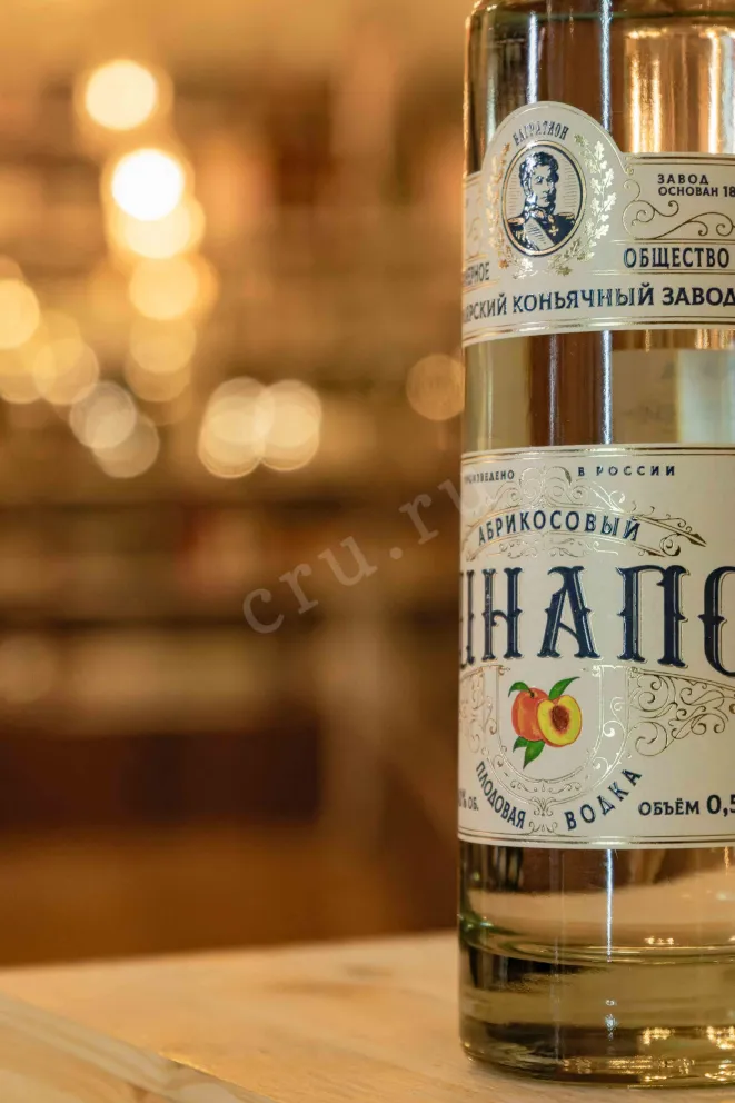 В магазине Крю Профи Schnaps Apricot 0.5 л