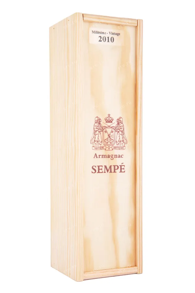 Подарочная коробка Арманьяка Семпэ Вьей Арманьяк 2010 0.75