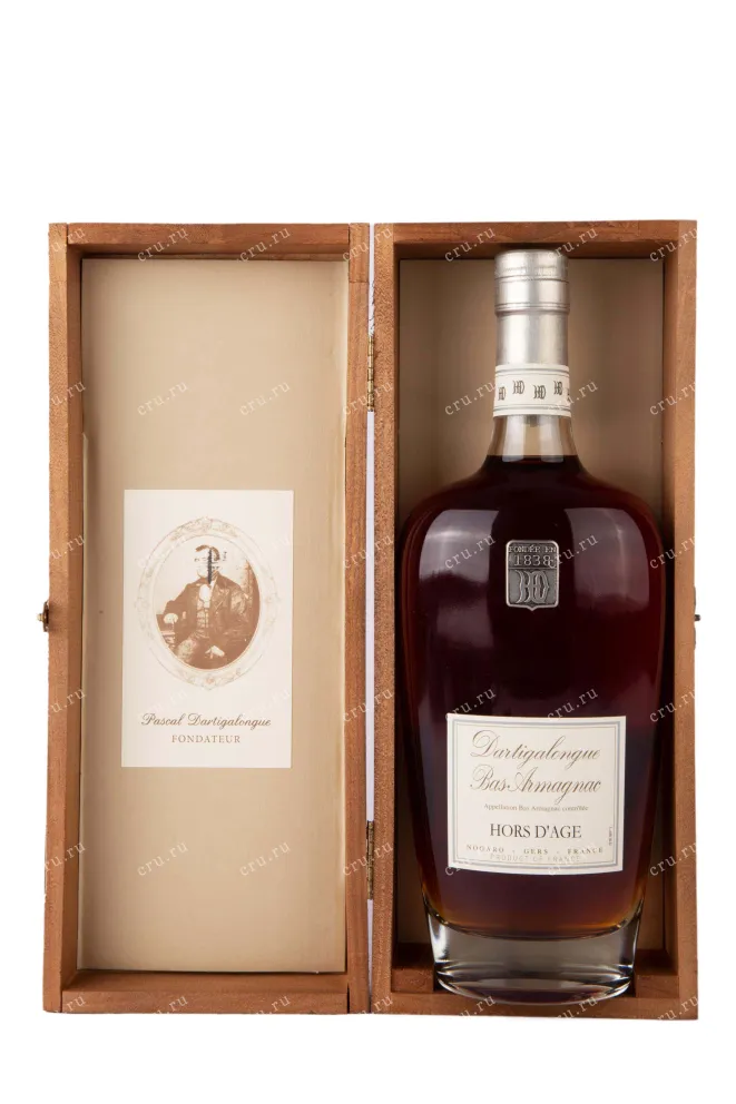 В деревянной коробке Dartigalongue Hors D'Age Bas Armagnac AOC 0.7 л