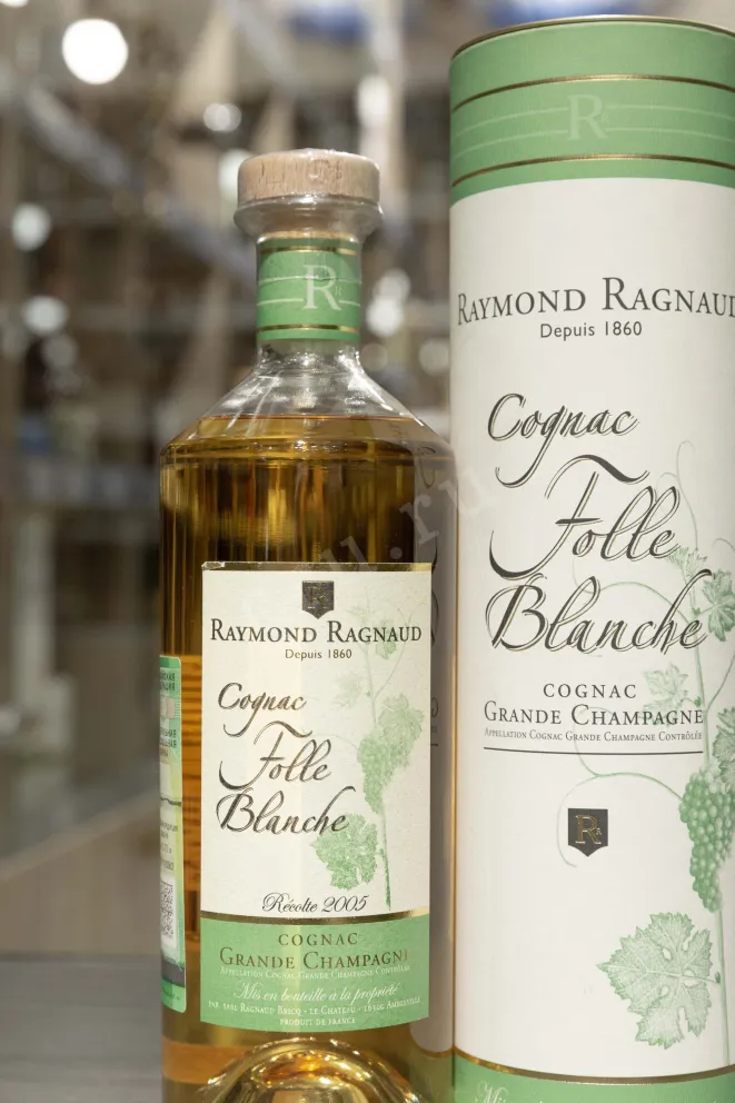 В магазине Крю Профи Raymond Ragnaud Grande Champagne Folle Blanche Millesime in tube 2005 0.7 л