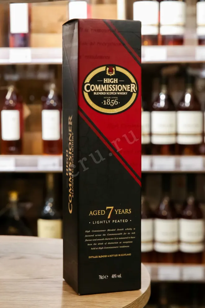 В магазине Крю Профи High Commissioner 7 Years in gift box 0.7 л