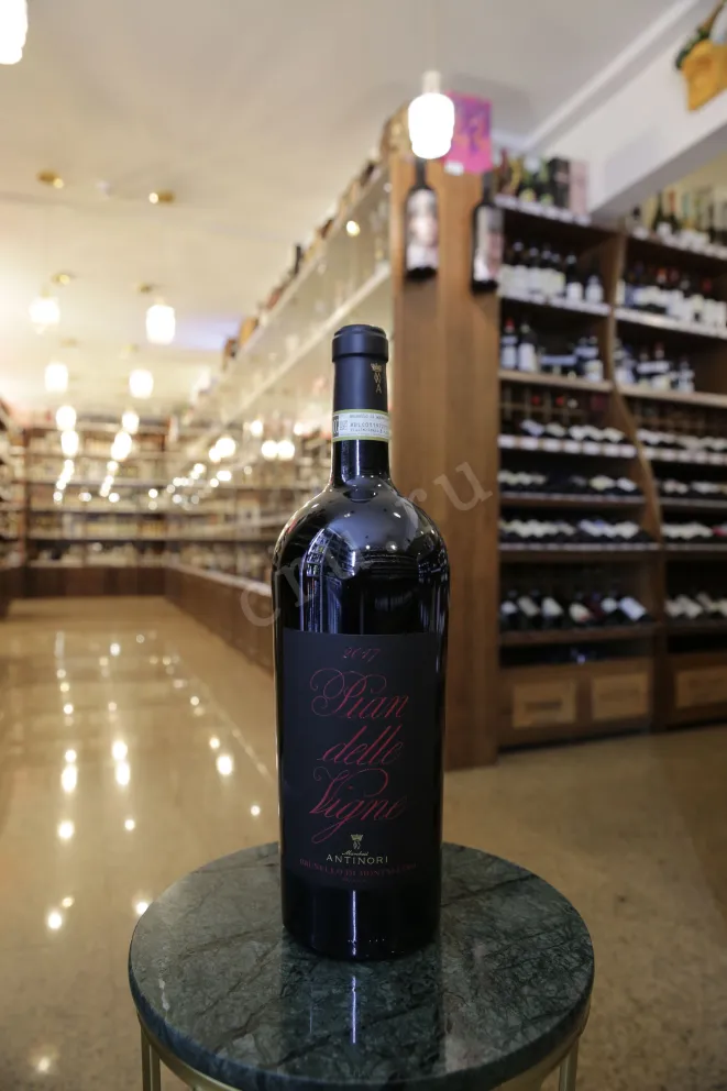 В магазине Крю Профи Antinori Pian delle Vigne Brunello di Montalcino gift box 2017 1.5 л
