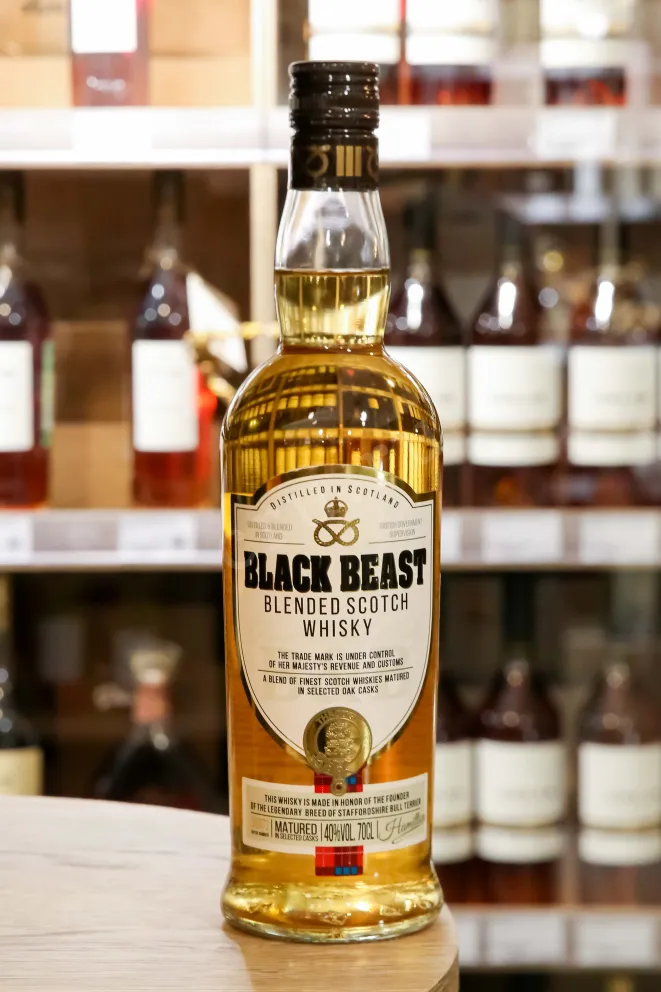 В магазине Крю Профи Black Beast with gift box 0.7 л