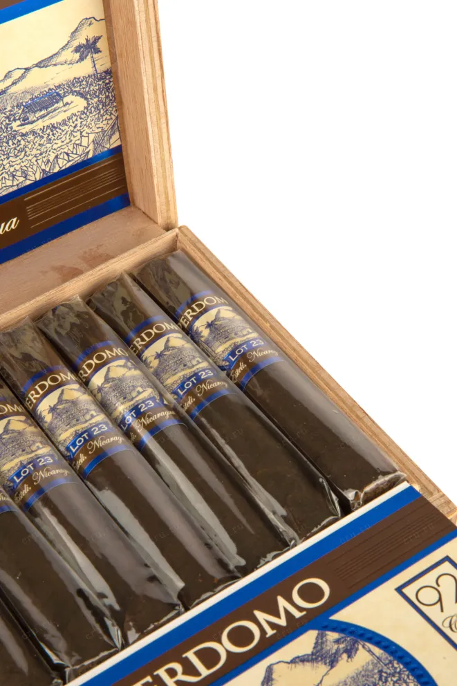 Бант сигары Perdomo Lot 23 Robusto Maduro *24