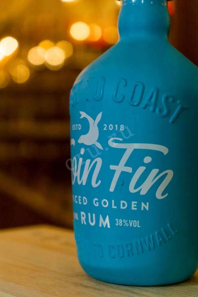 В магазине Крю Профи Twin Fin Spiced Golden 0.7 л