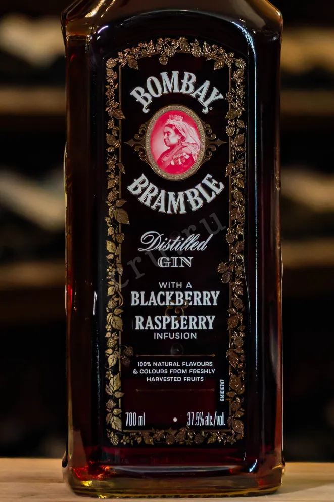 В магазине Крю Профи Bombay Bramble  0.7 л