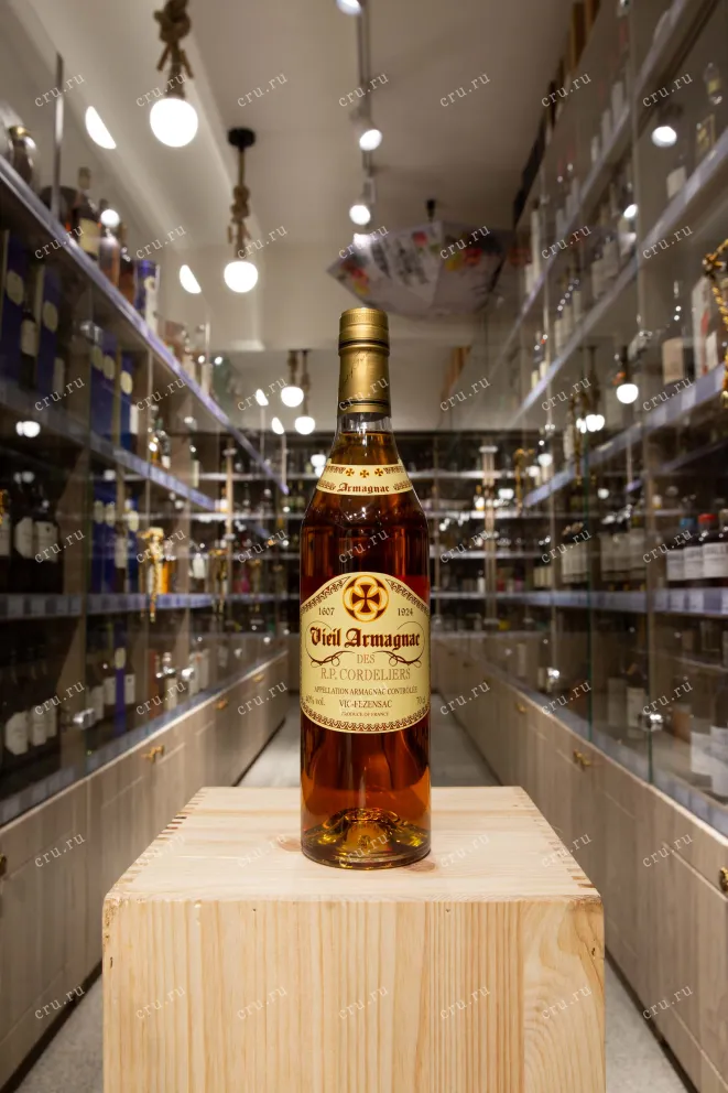 В магазине Крю Профи Gelas Vieil Armagnac des R.P. Cordeliers 0.7 л