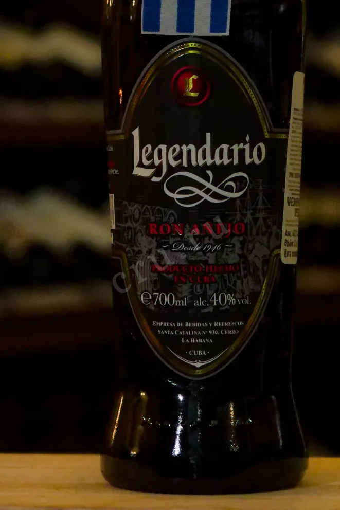 В магазине Крю Профи Legendario Anejo 0.7 л