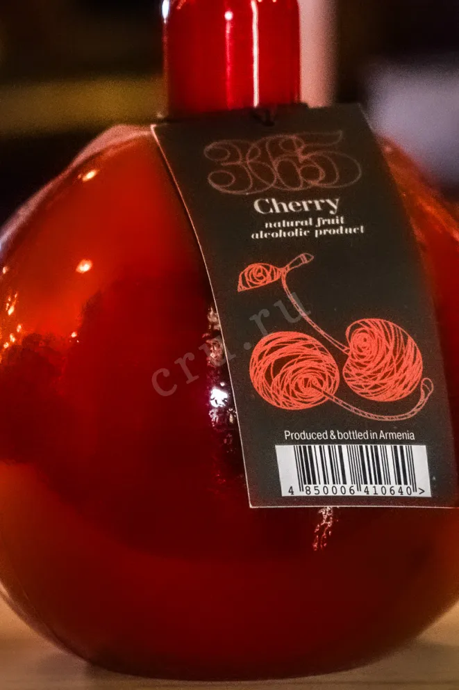 В магазине Крю Профи 365 wines Cherry in a souvenir bottle 0.75 л