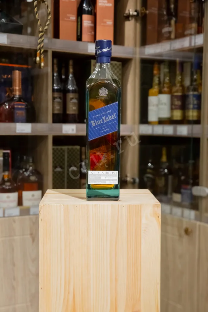 В магазине Крю Профи Johnnie Walker Blue Label City X Mars in gift box 0.75 л