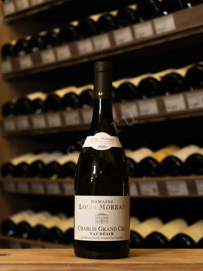 В магазине Крю Профи Domaine Louis Moreau Chablis Grand Cru Vaudesir AOC 2020 0.75 л