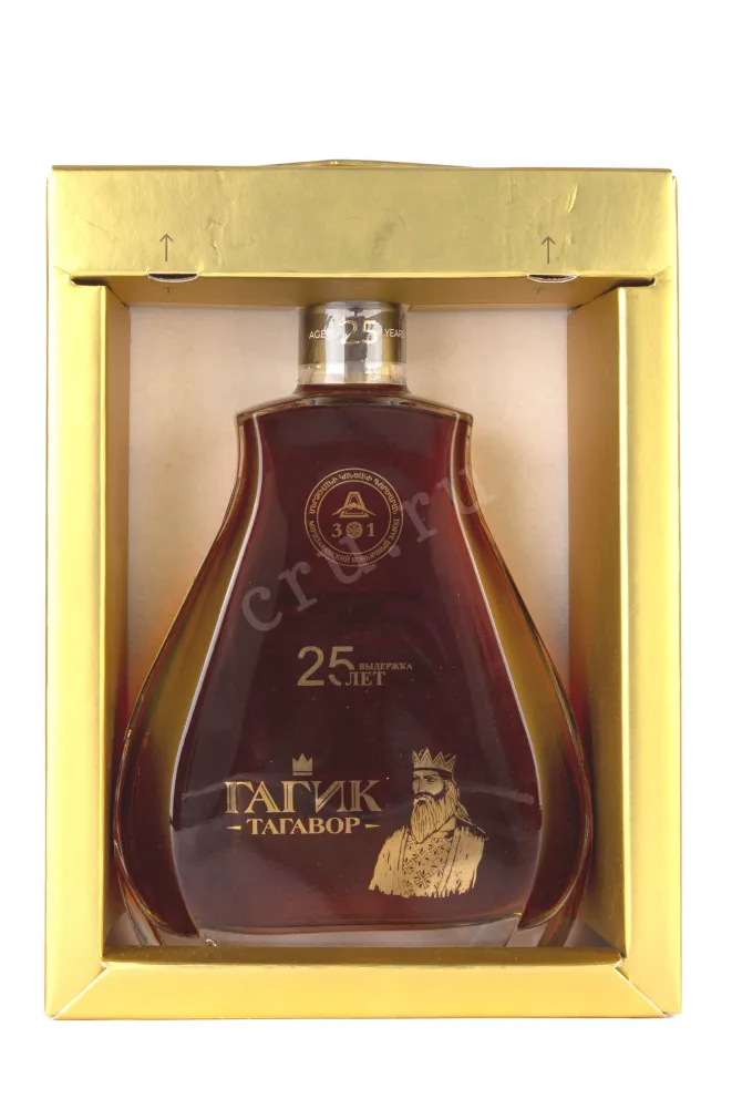 В подарочной коробке Gagik Tagavor 25 years gift box 1997 0.7 л
